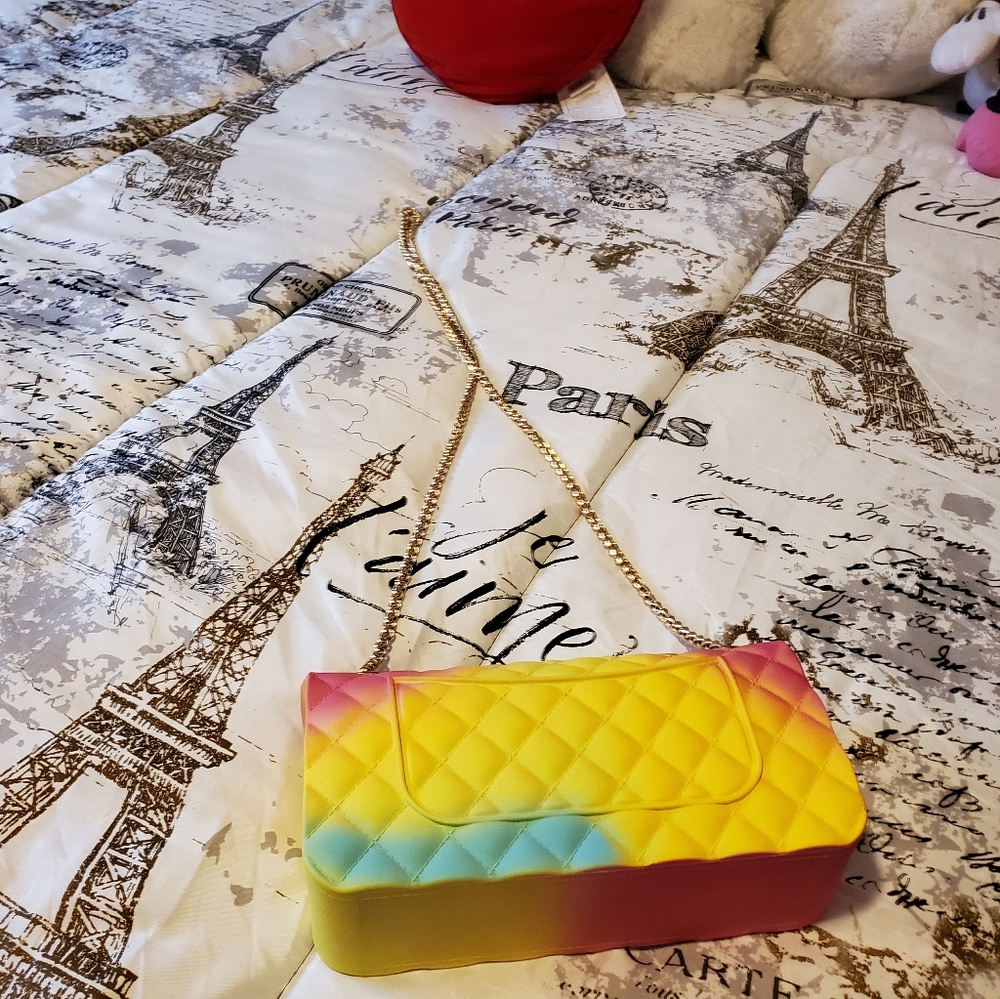 Colorful Quilted Crossbody Bag - Picture 4 of 4